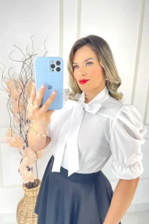 Blusa Feminina Emily Gola Laço Manga Curta Princesa Moda Evangélica