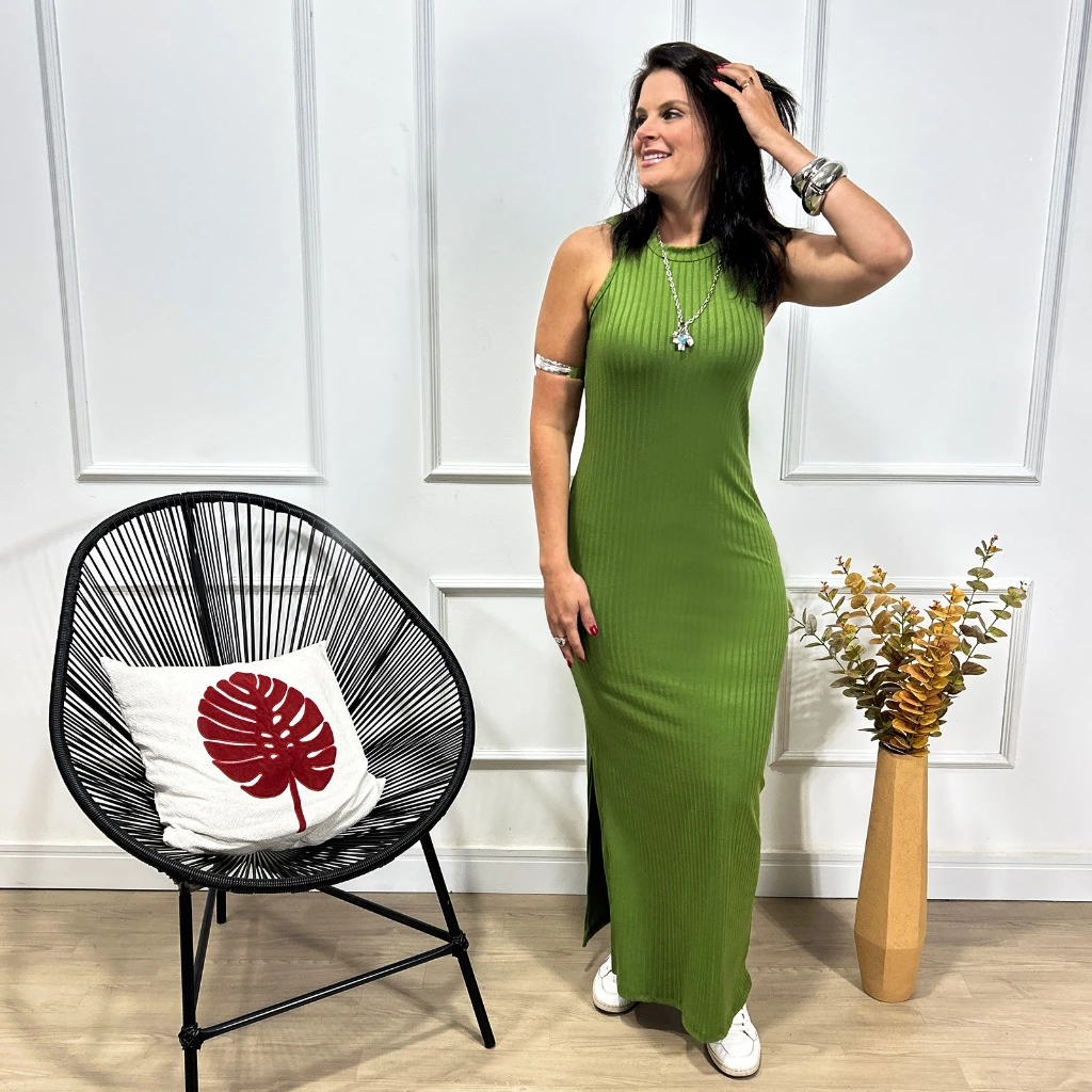 ✨ Vestido Longo em Malha Canelada – Elegância e Conforto que se Destacam!