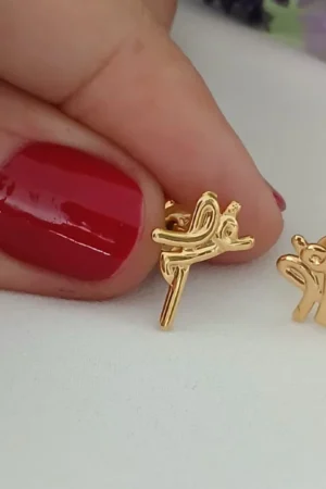 BRINCO FÉ. SEMIJOIAS:BANHADA NO OURO 18K. HIPOALERGÊNICAS
