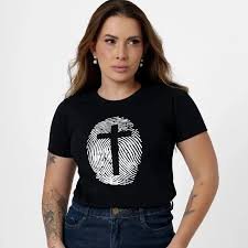 T-Shirt Feminina de Algodão Digital Cruz Preta | Conforto e Estilo Moderno