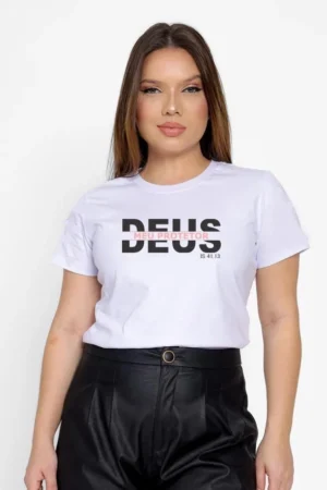 T-shirt Feminina de Algodão Deus é Meu Protetor Branca | Conforto e Estilo Casual
