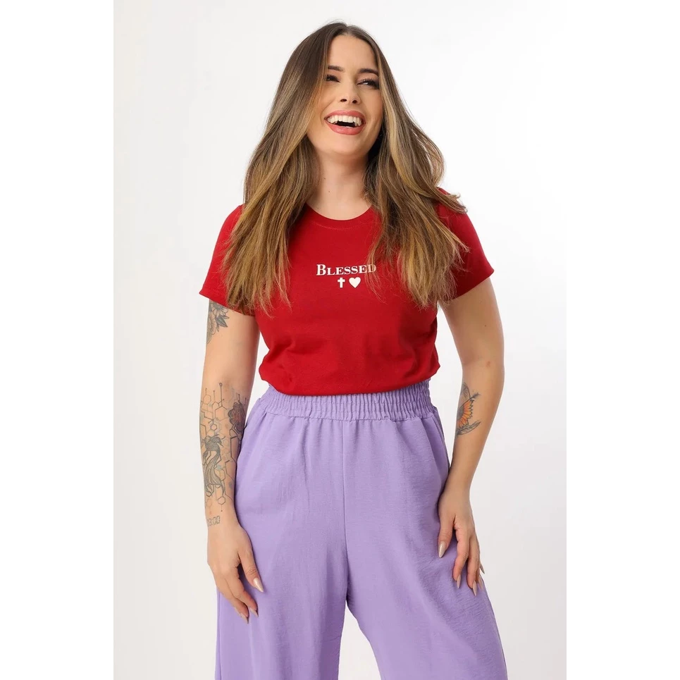 T-Shirt Feminina de Algodão Marsala Blessed Cruz | Conforto e Estilo Casual