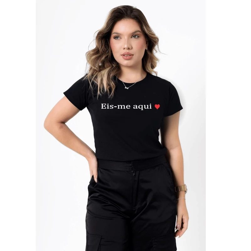 T-Shirt Feminina de Algodão Preta Eis Me Aqui Coração | Conforto e Estilo Casual