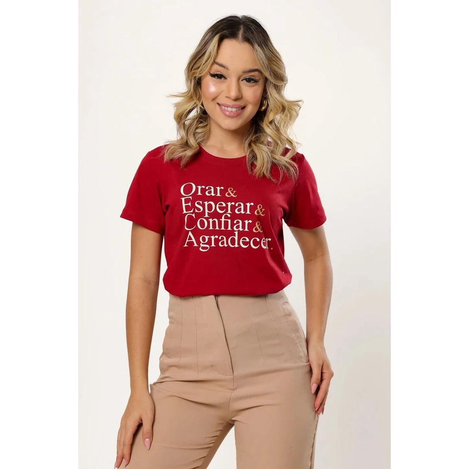 T-SHIRT Feminina de Algodão Marsala com Estampa "Orar e Esperar e Agradecer"