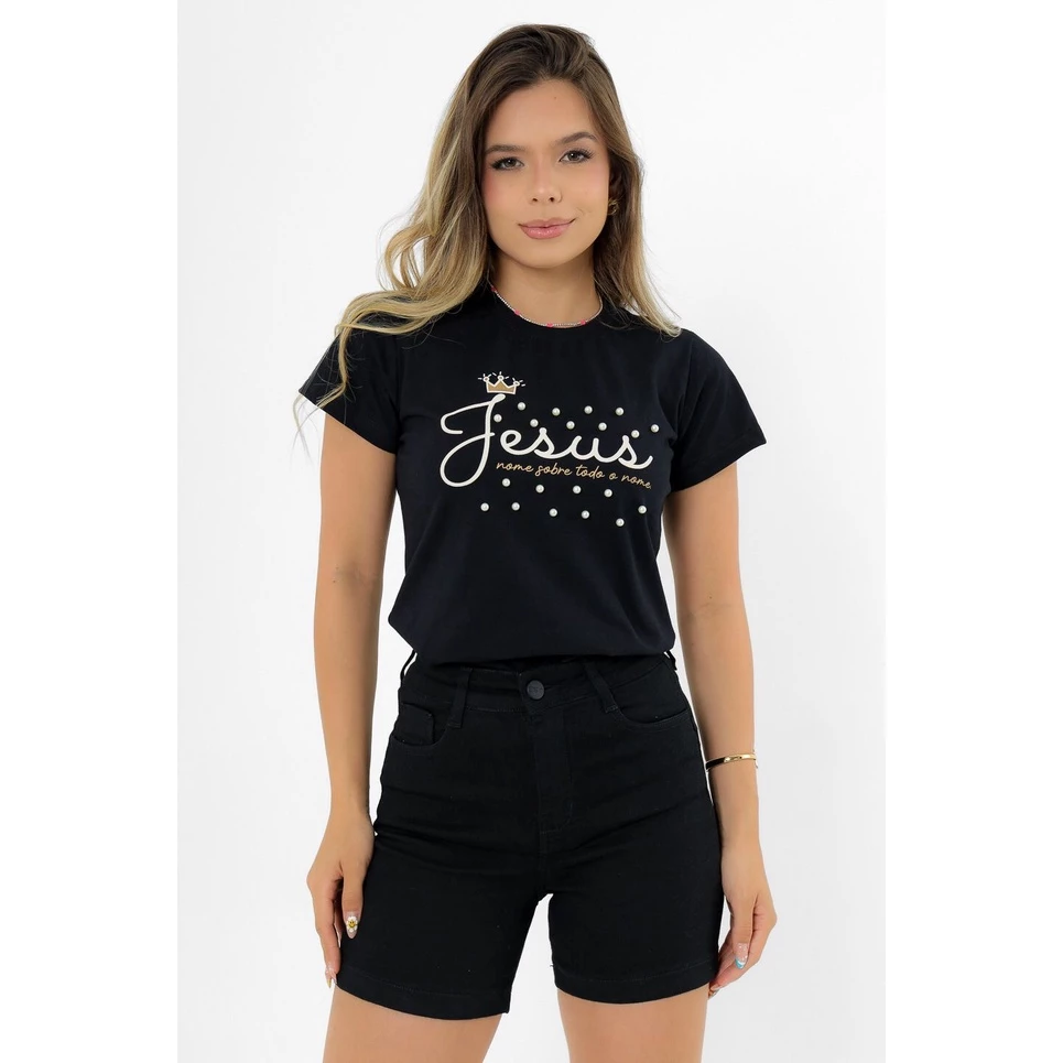 T-Shirt Feminina Preta Jesus Nome Sobre Todo Nome com Pérolas | Conforto e Estilo Casual