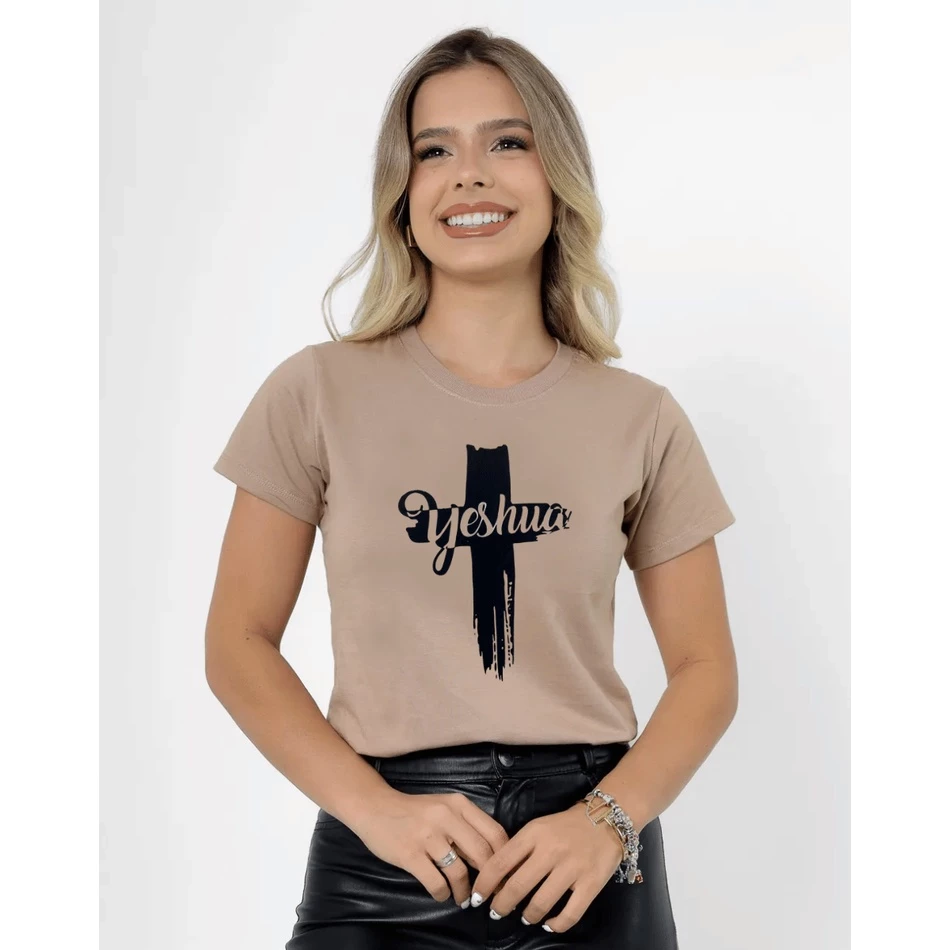 T-Shirt Feminina de Algodão Bege Cruz Yeshua | Conforto e Estilo Casual